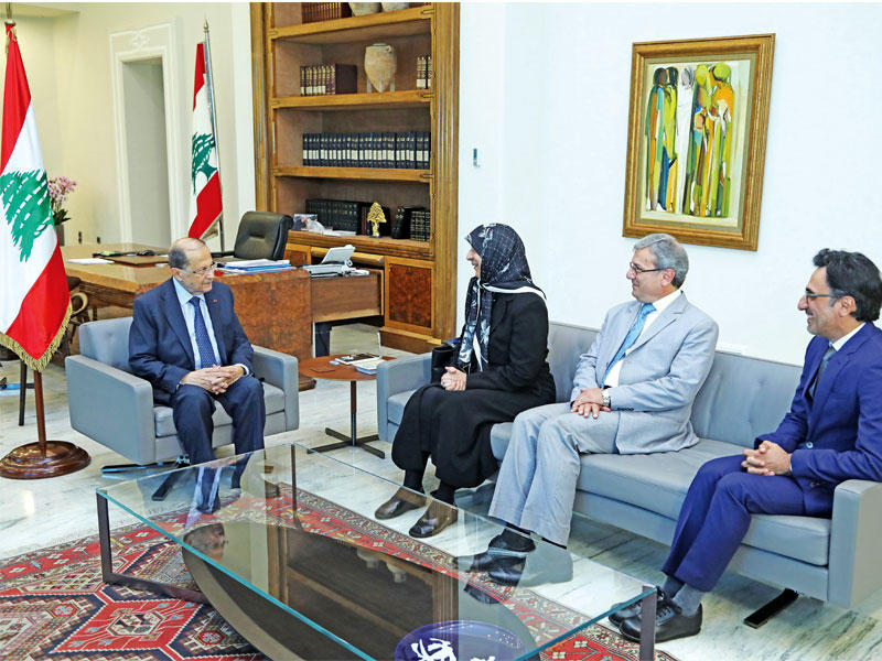 عون مستقبلاً رئيسة مؤسسات الصدر رباب الصدر أمس n(دالاتي ونهرا)