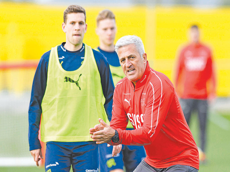 جانب من تدريبات منتخب سويسرا