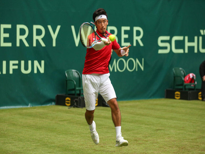 الياباني يويتشي سوغيتا