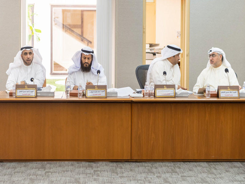 اللجنة التشريعية في اجتماع سابق