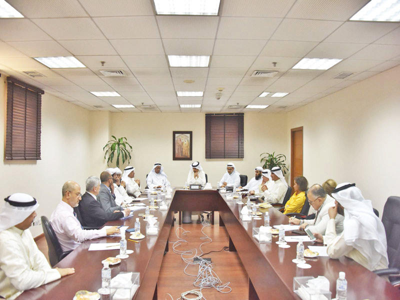 جانب من اجتماع المنفوحي باتحاد المكاتب الهندسية