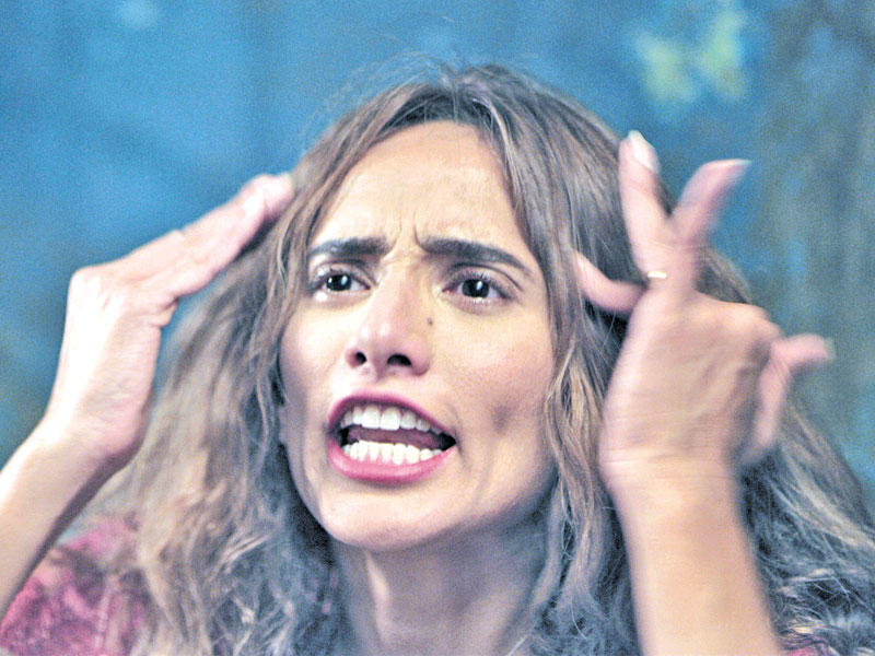 زينة في فيلم «كارما»