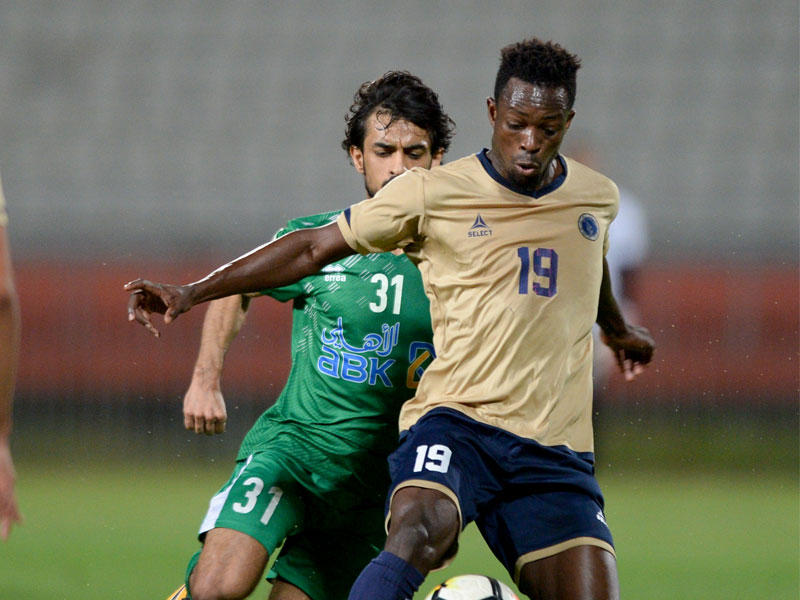 سوما نبي محترف برقان في كرة مشتركة مع مقصيدn