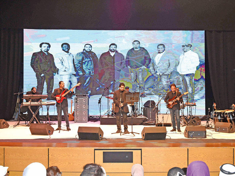 جانب من حفل فرقة «الإخوة»