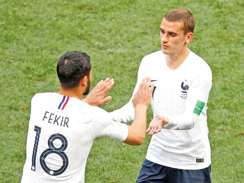 غريزمان ونبيل فقير نجما المنتخب الفرنسي