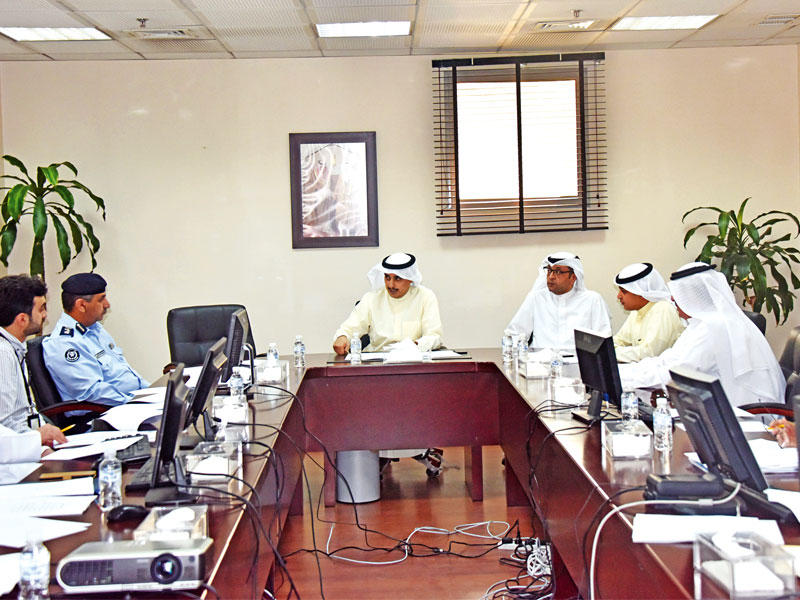 المنفوحي مترئساً اجتماع لجنة السلامة