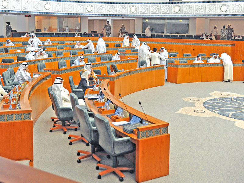 جانب من الجلسة أمس   (تصوير عبدالله الخلف)