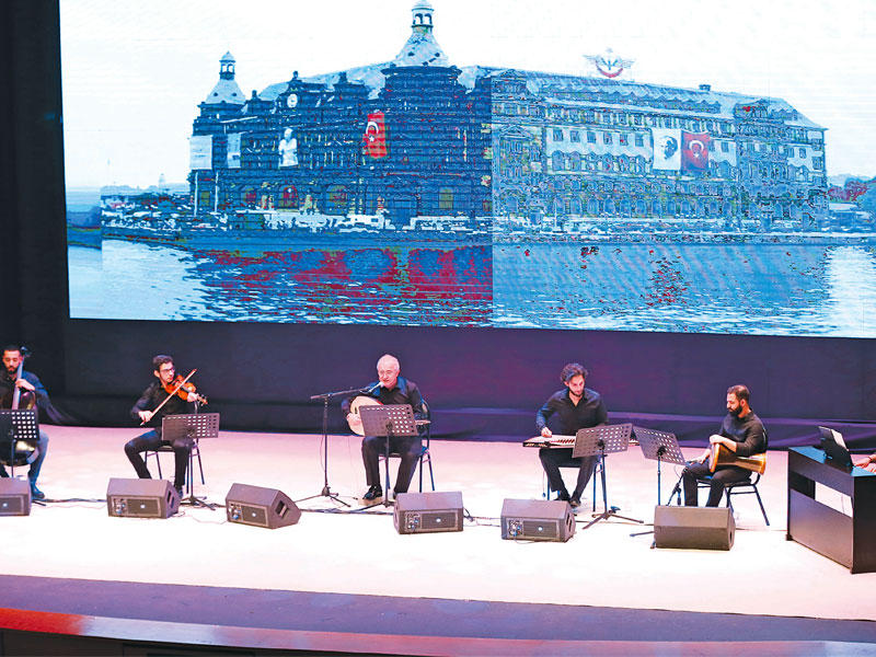 جانب من حفل فرقة إسطنبولn