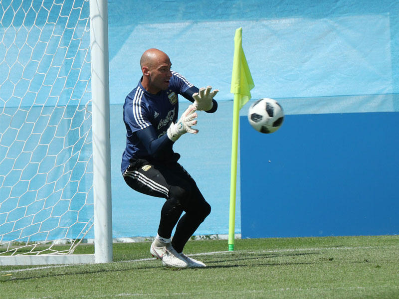 حارس المرمى الأرجنتيني الدولي ويلي كاباييرو