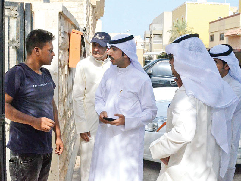 مخالفة أحد مساكن العزاب في سلوى