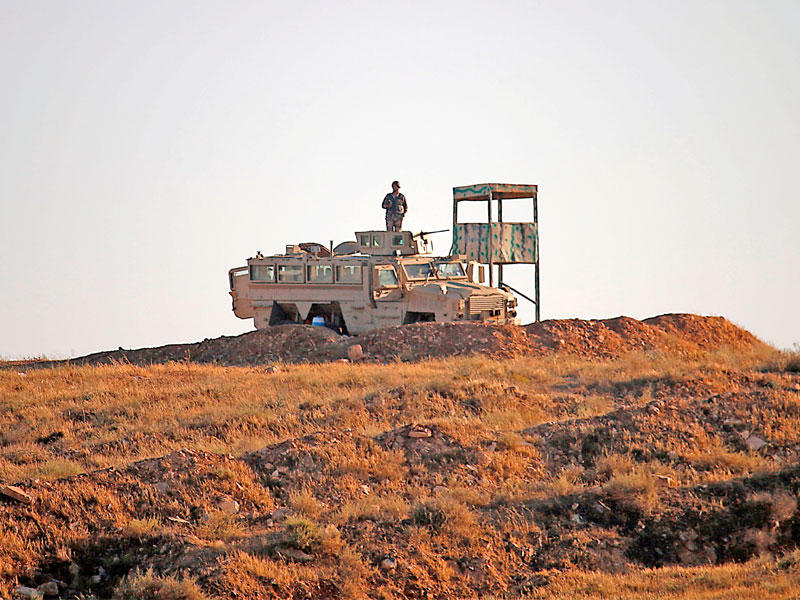 دورية أردنية على حدود سورية أمس الأول (أ ف ب)