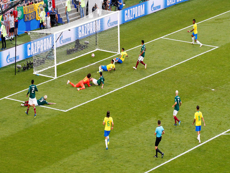 نيمار يسجل الهدف الأول للبرازيل