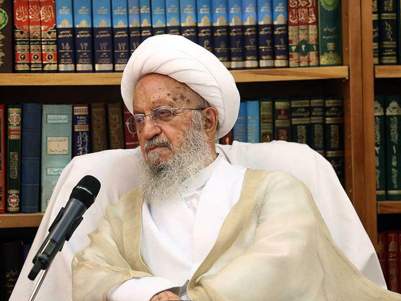  المرجع الإيراني الديني آية الله ناصر الشيرازي