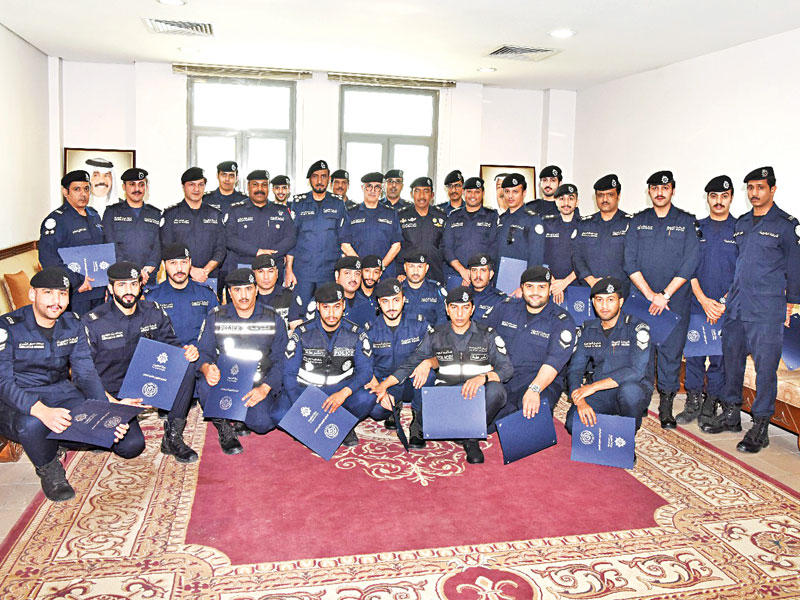 الطراح متوسطاً المكرمين