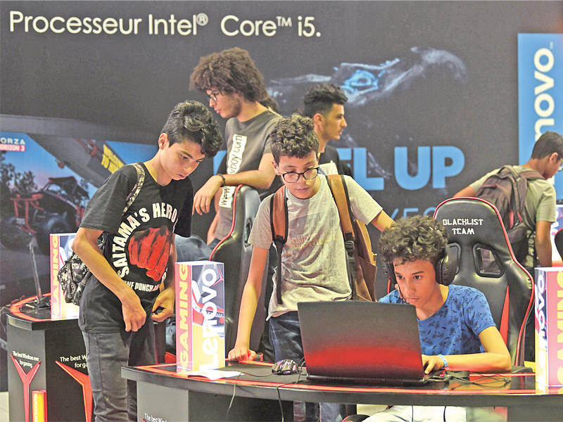 من أجواء حفل افتتاح مهرجان «كوميك كون» 