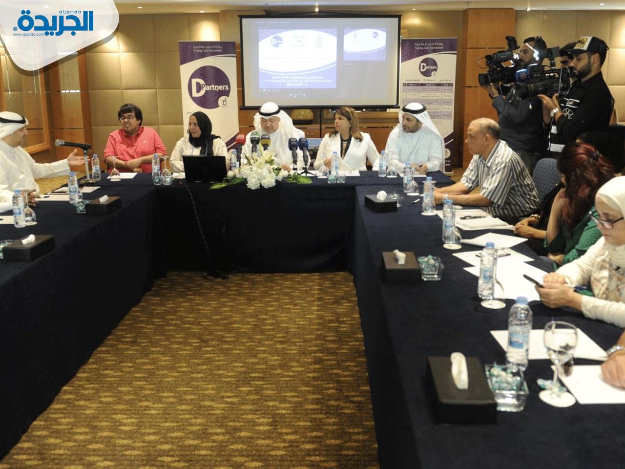 جانب من ورشة عمل البرنامج التدريبي (شركاء التنمية)