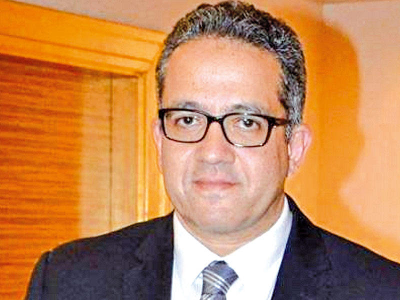 أيمن عشماوي