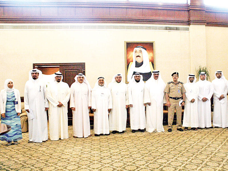 المضف والغضوري والكندري وعدد من القياديين من الجانبين