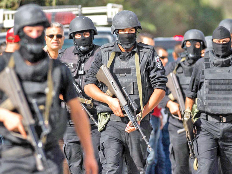 رجال أمن تونسيون في ضورة أرشيفية 