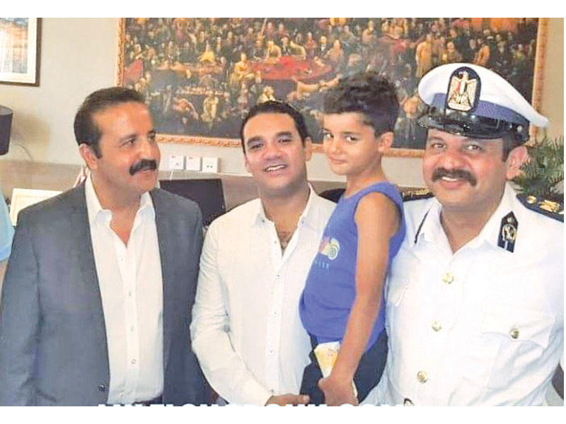 صورة تم تداولها أمس على مواقع التواصل تظهر عودة الطفل إلى أسرته 