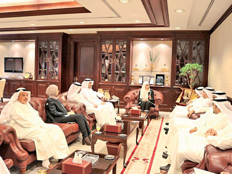 بوشهري خلال استقبالها وفد «البلدي»