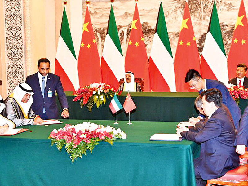 الأمير ورئيس الصين يرعيان توقيع إحدى الاتفاقيات