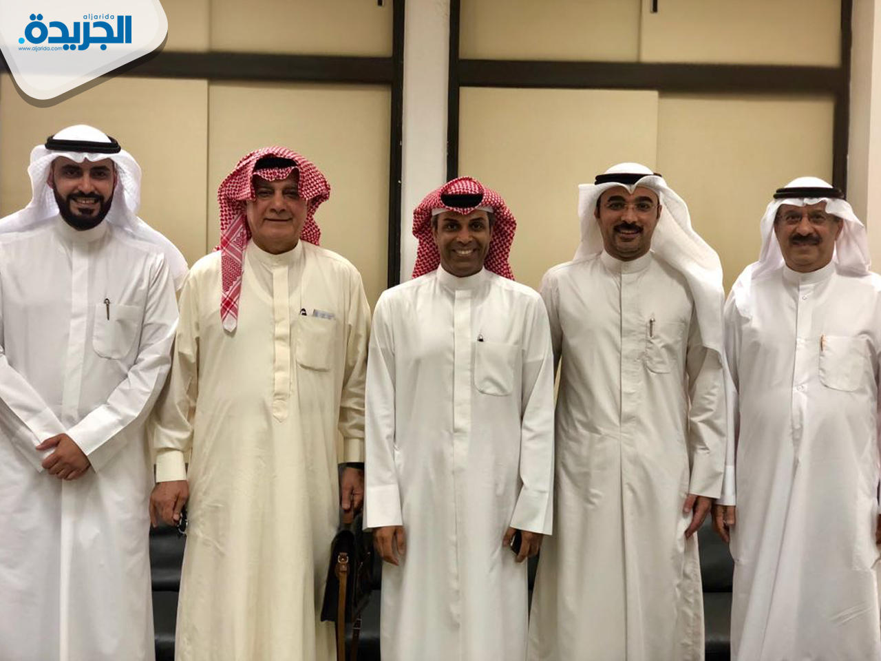 الفاضل متوسطاً ممثلي اتحاد تجار الذهب والمجوهرات