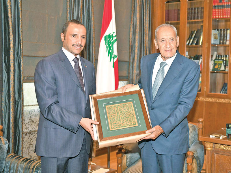 الغانم وبري... وهدية تذكارية