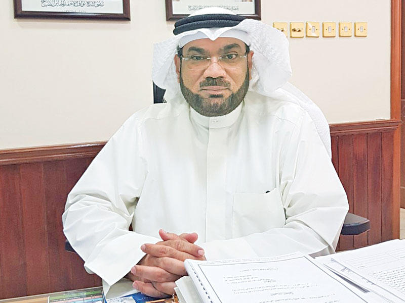  وكيل وزارة التربية للشؤون المالية يوسف النجار 