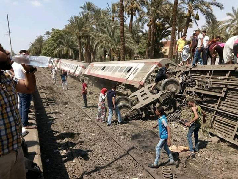 صورة القطار المنكوب