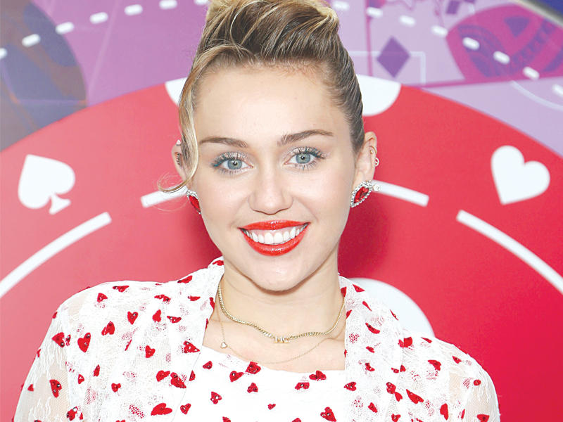 مايلي سايروس