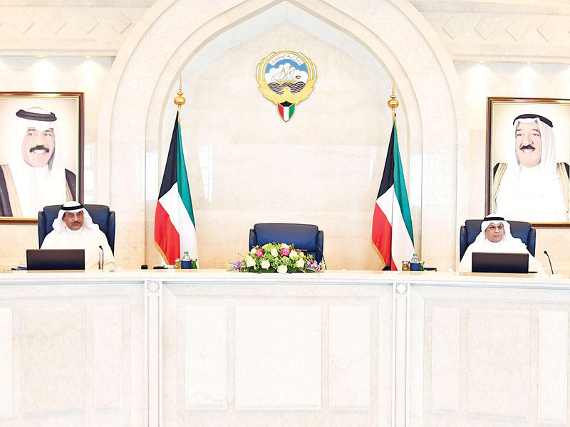 صباح الخالد مترئساً اجتماع مجلس الوزراء أمس