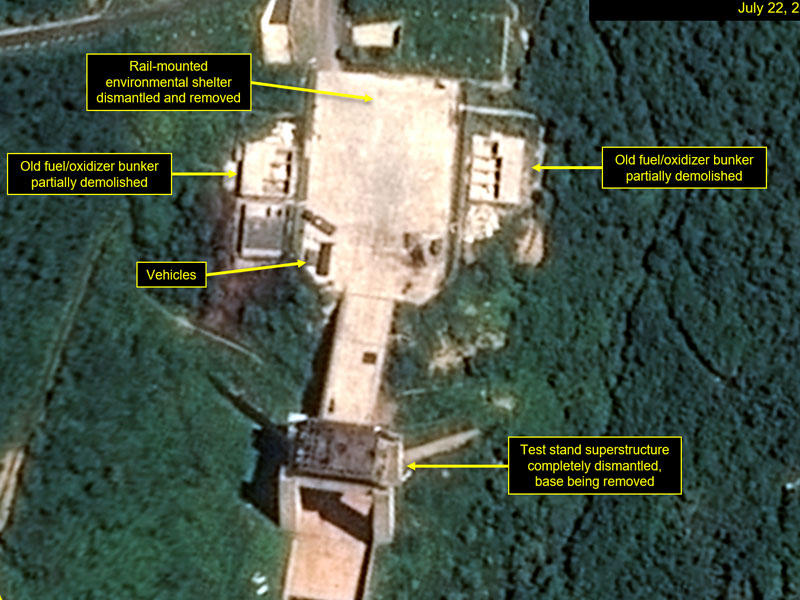 صورة من الأقمار الصناعية من طراز إيرباص للدفاع والفضاء  توضح التفكيك