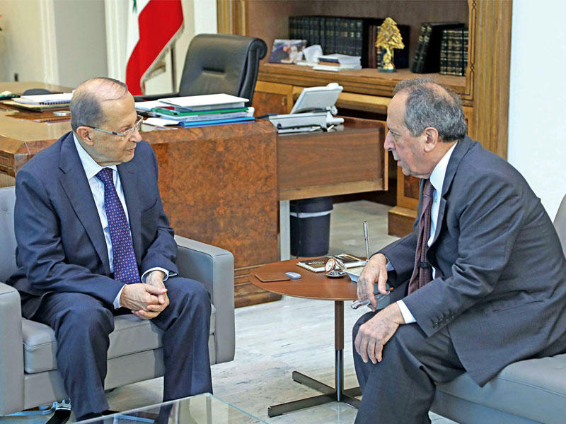 الرئيس اللبناني ميشال عون مستقبلاً أمس النائب جميل السيد (دالاتي ونهرا)