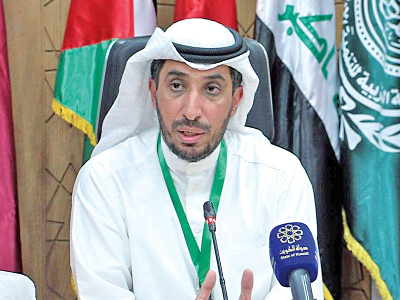  الزمانان خلال مشاركته في الملتقى العربي الثاني 