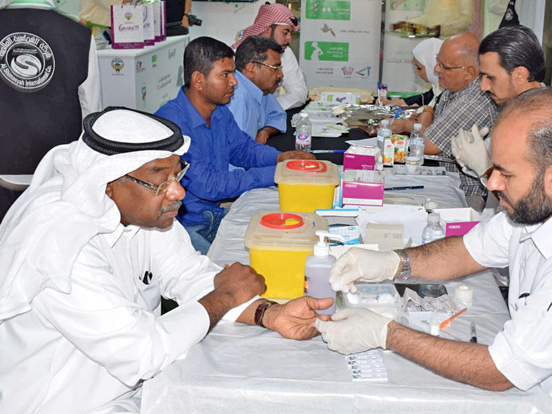 الخشتي يجري فحص الكبد الوبائي