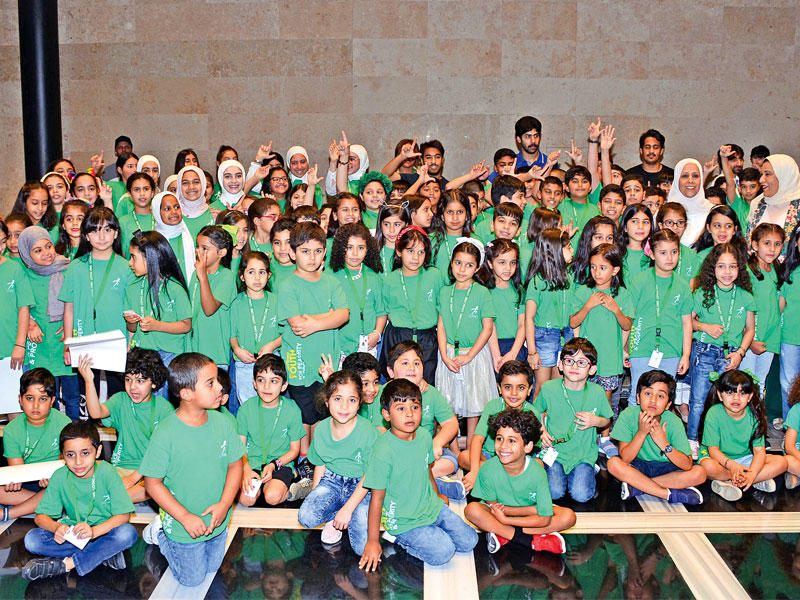 المشاركون في الحفل الختامي لـ «صغار لوياك» 