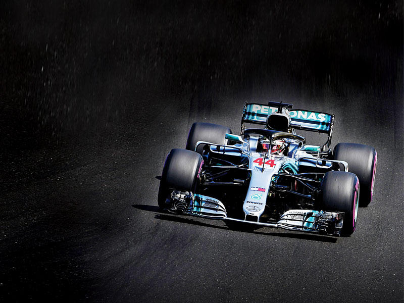 هاميلتون خلال سباق التجارب 