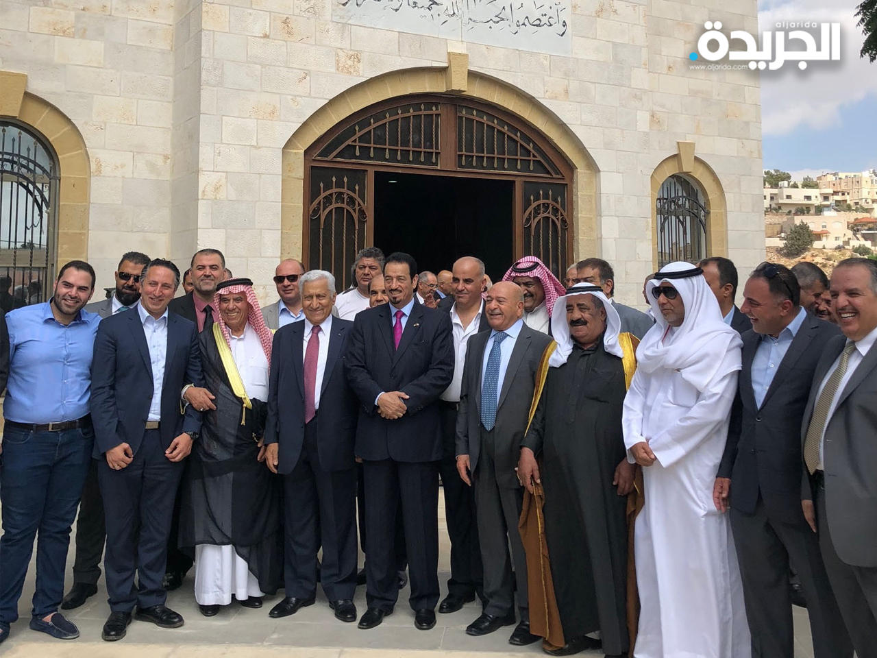 سفير الكويت لدى الاردن الدكتور حمد الدعيج مع وجهاء العشائر