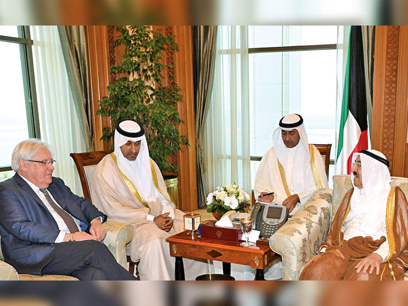 الأمير مستقبلاً المبعوث الخاص للأمين العام للأمم المتحدة إلى اليمن مارتن غريفيث أمس