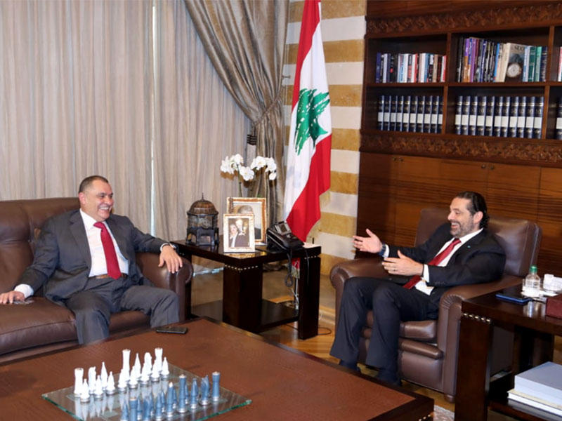 الحريري خلال استقباله الصقر في مقره ببيت الوسط في بيروت أمسn