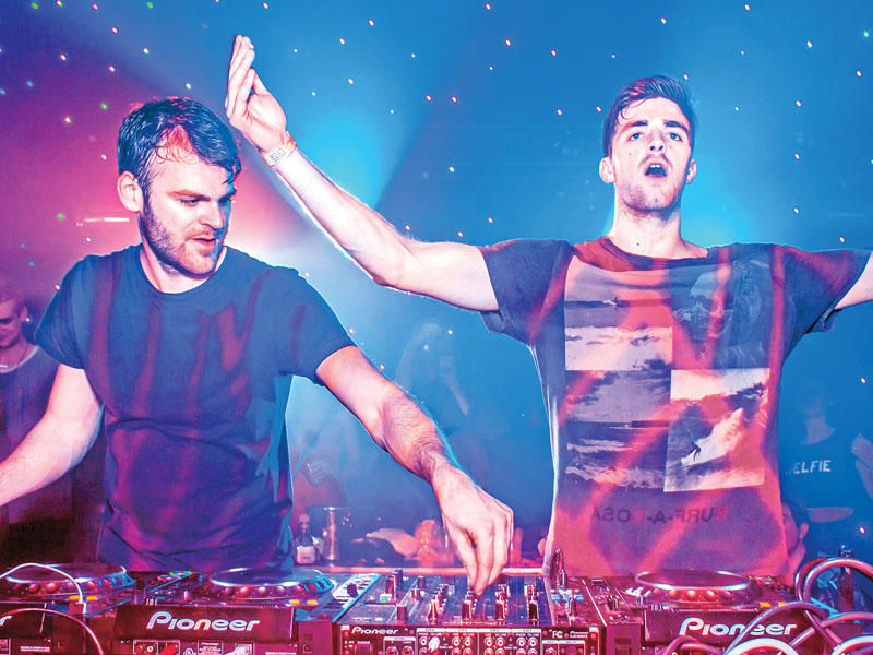 ثنائي فرقة «تشاينسموكرز»