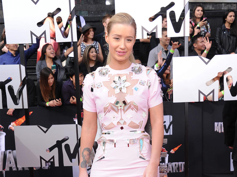 إيغي أزاليا