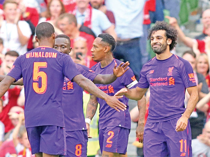 فرحة لاعبي ليفربول بهدف وينالدومn