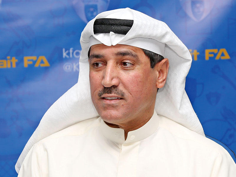 د. محمد خليل الأمين العام للاتحاد الكويتي لكرة القدم