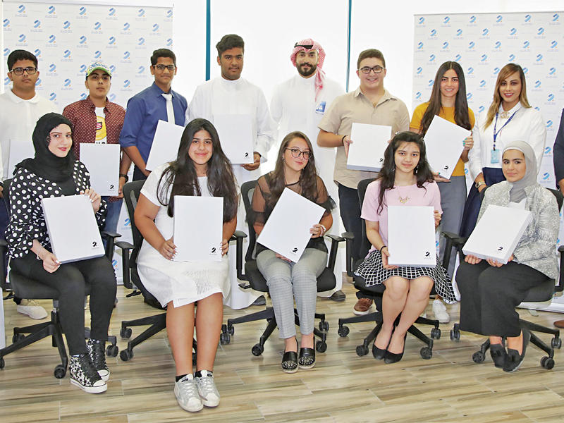 مشاركون في الاحتفالية