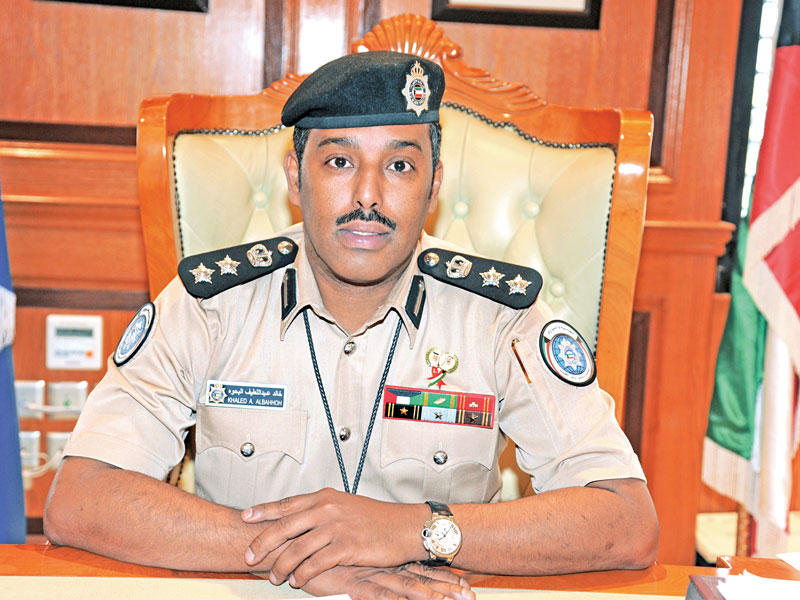 مساعد المدير العام للادارة العامة للجنسية والجوازات ووثائق السفر العقيد خالد البحوه