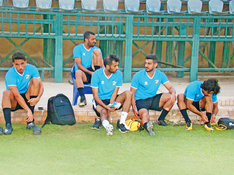 لاعبو العربي خلال معسكر القاهرة