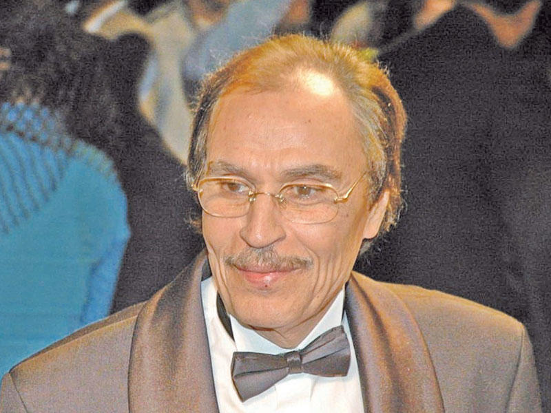 عزت العلايلي