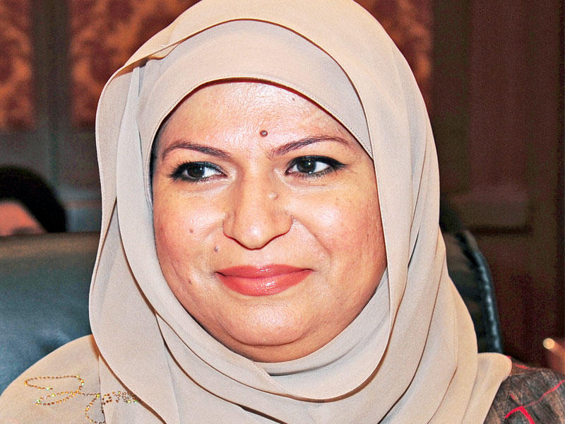 الوكيلة المساعدة لشؤون البعثات والمعادلات والعلاقات الثقافية فاطمة السنان